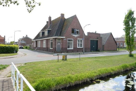 Van Delftstraat 43, WILDERVANK